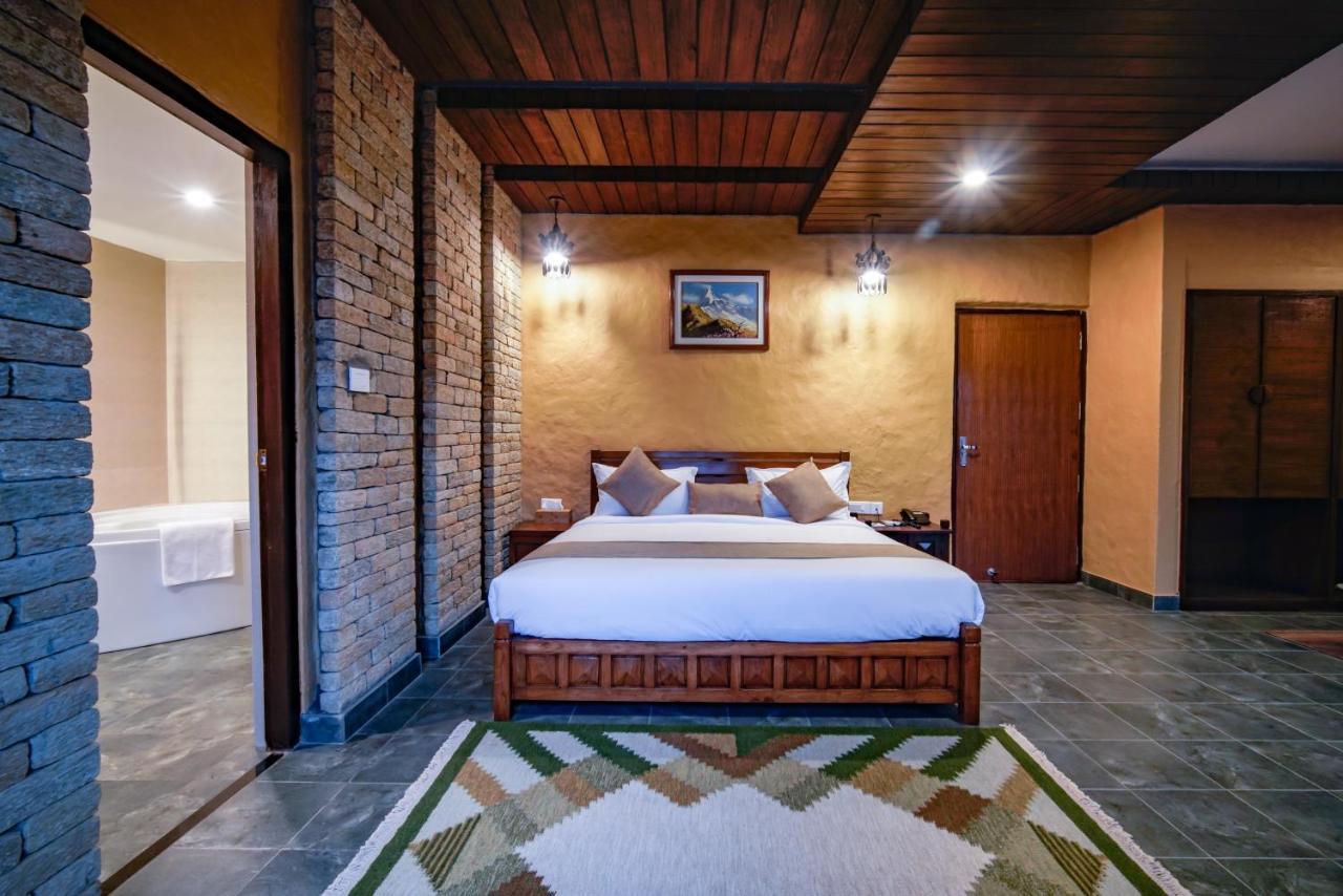 Bar Peepal 5* Pokhara