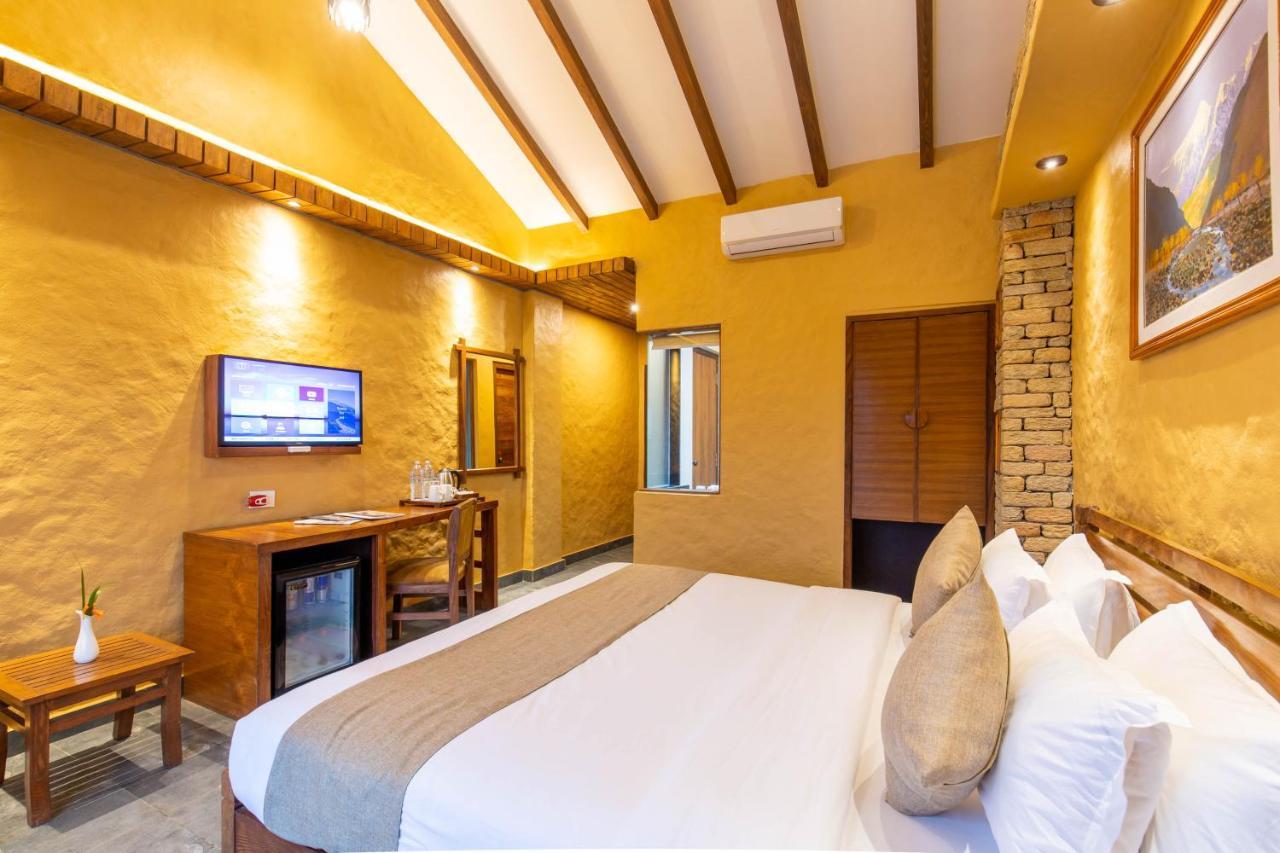 Bar Peepal Resort