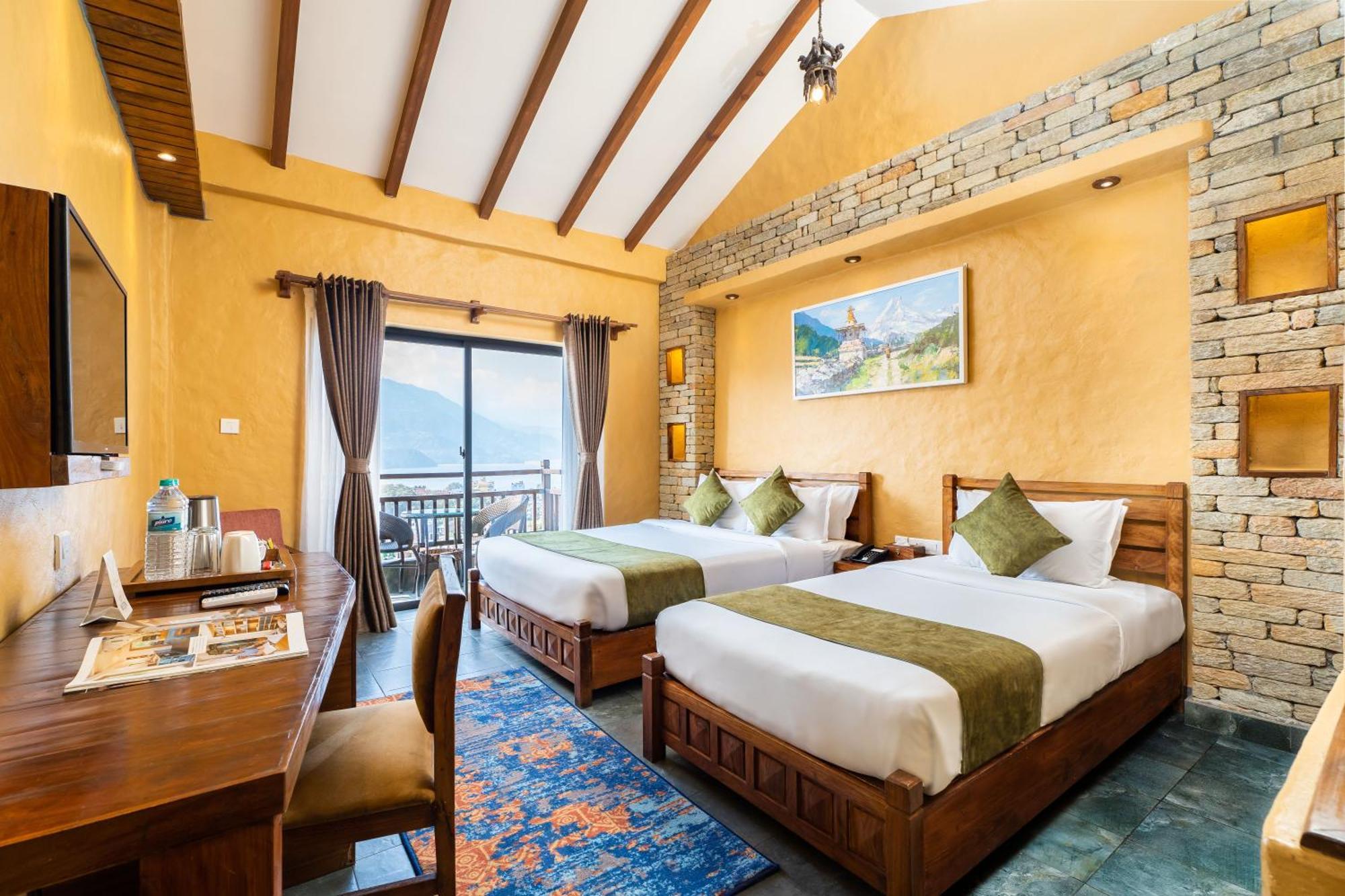 Resort Bar Peepal