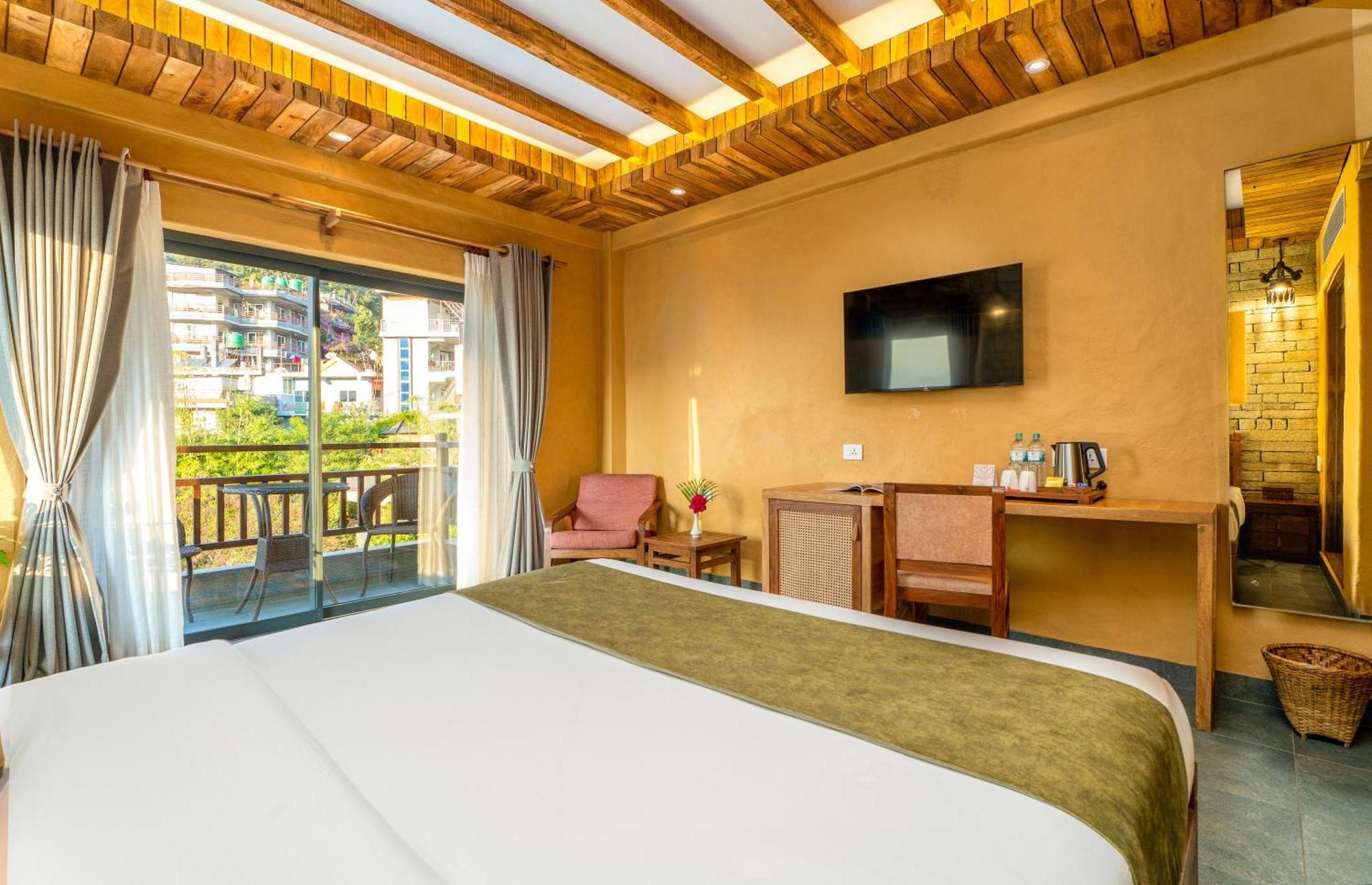Bar Peepal Resort Pokhara